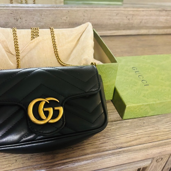 Handbag - Picture 1 of 2